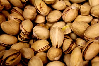 فوائد شرب الماء الدافئ على الريق مع الليمون